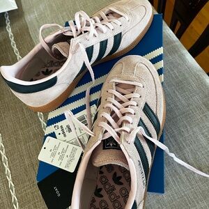 2023 women’s Handball Spezial clear pink arctic night worn once.